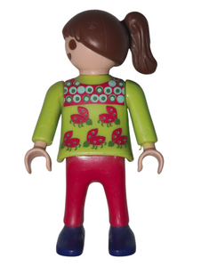 Playmobil 30 11 4050 Child girl, brown ponytail, green shirt ladybugs, red pants 70015